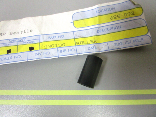 *NEW OEM* 0750 OMC Johnson Evinrude ROLLER 330130 0330130