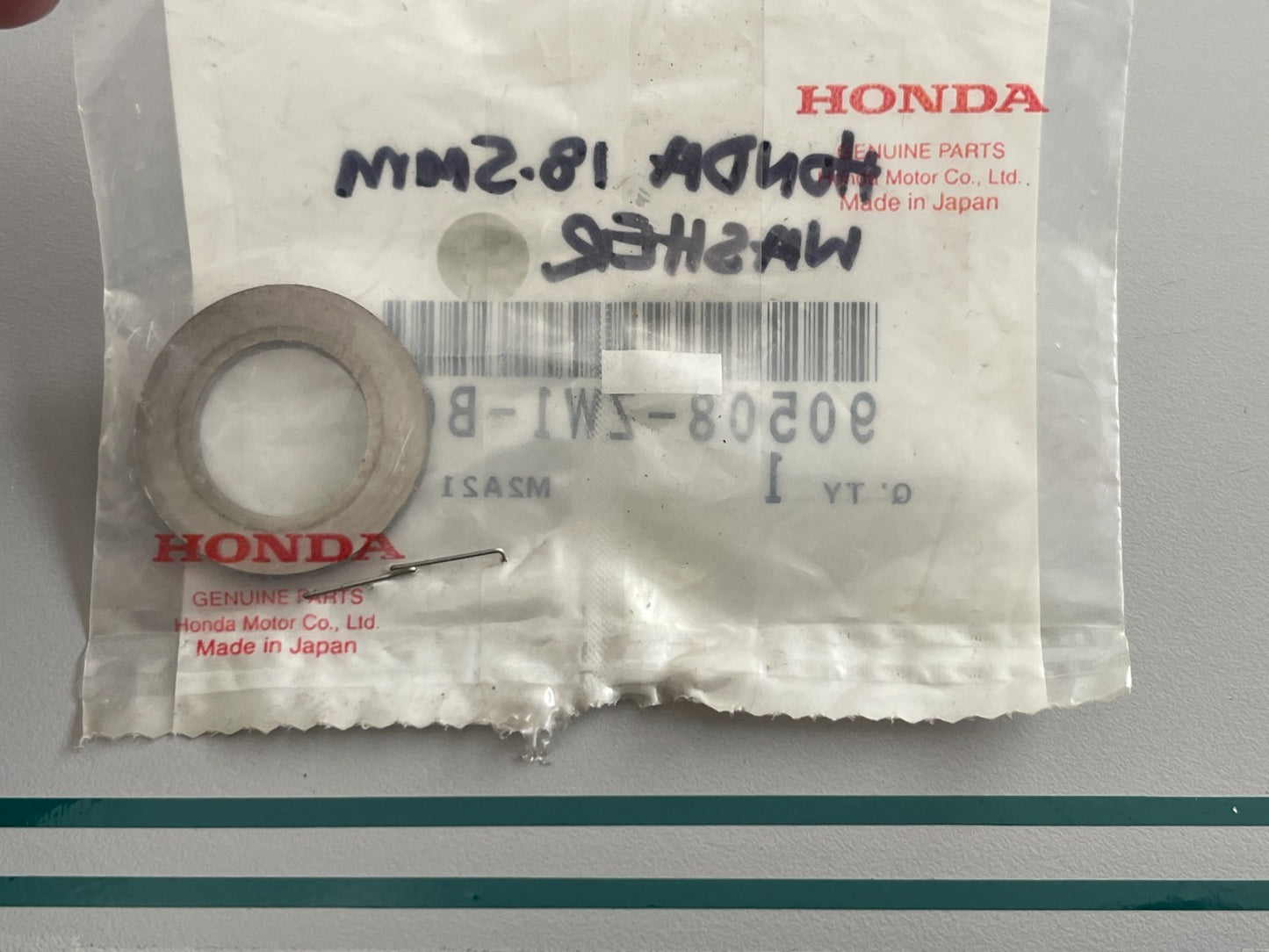 NEW OEM 90508-ZW1-B00 Honda 18.5mm Washer 0810