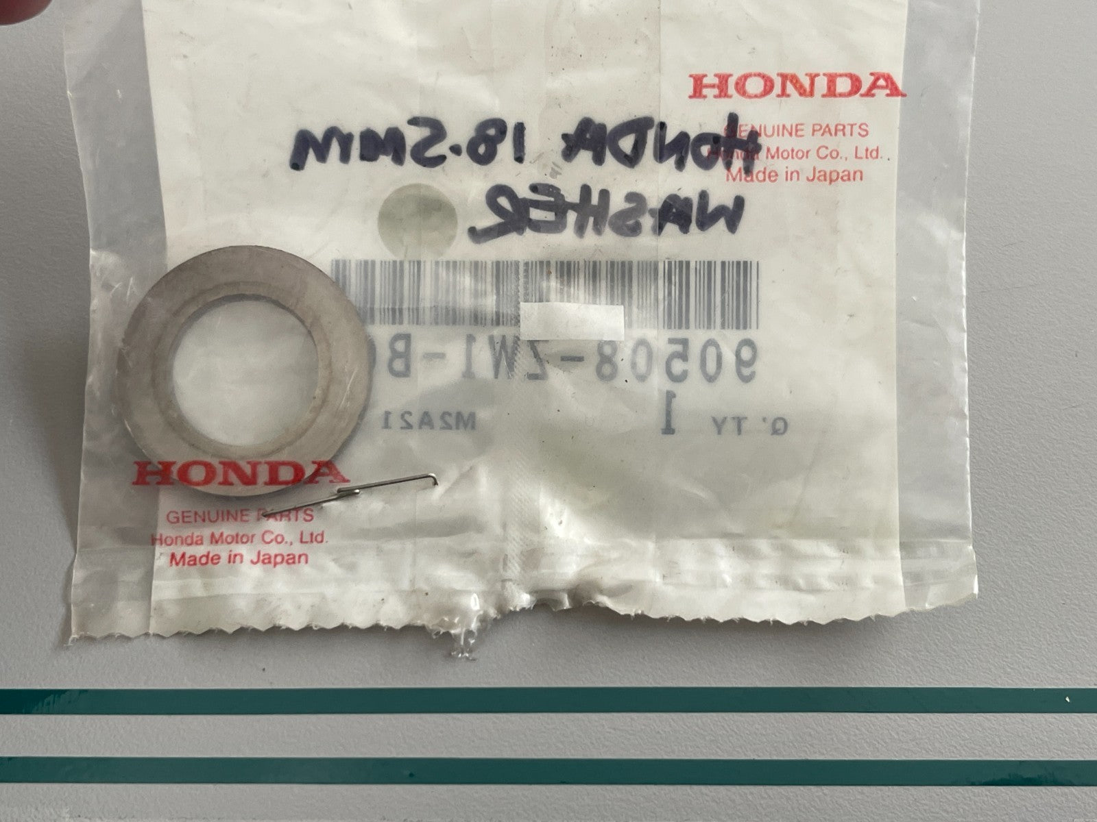 NEW OEM 90508-ZW1-B00 Honda 18.5mm Washer 0810