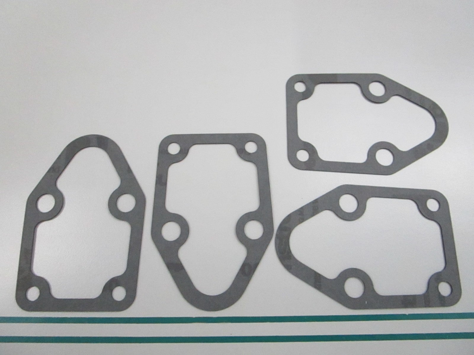 NEW OEM (LOT OF 4) 835087 Volvo Penta Gasket 0810