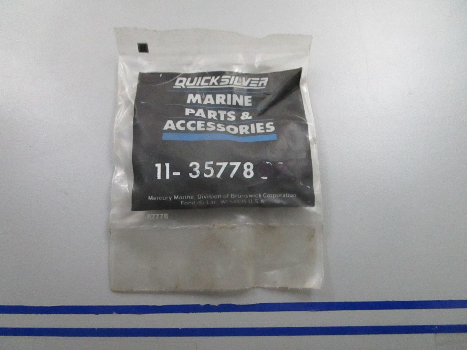 *NEW OEM* (LOT OF 2) 0810 Mercury Quicksilver Screw 11-35778