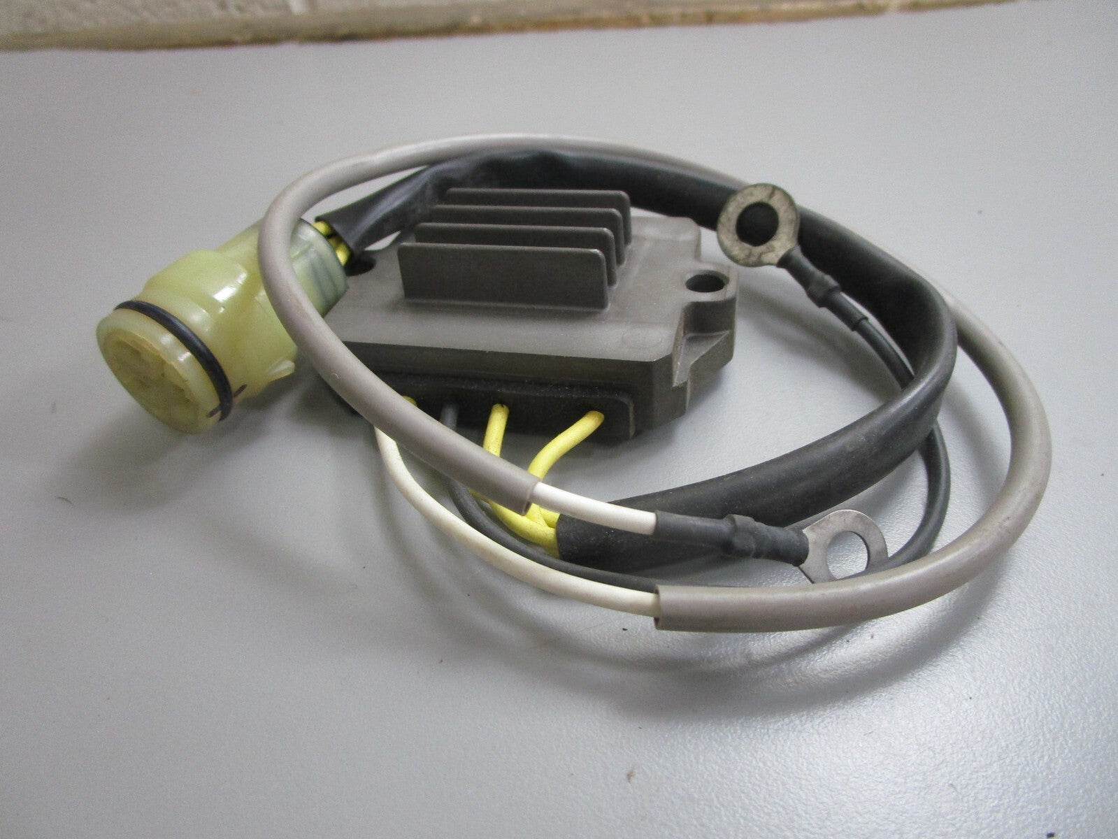 *NEW OEM* 0820 Suzuki Rectifier & Regulator 32800-93J02 32800-93J03