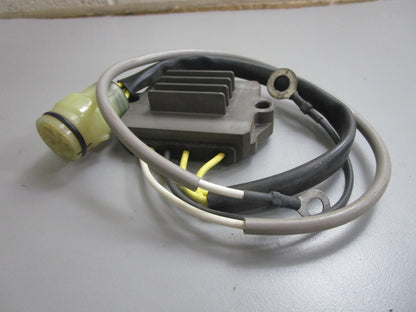 *NEW OEM* 0820 Suzuki Rectifier & Regulator 32800-93J02 32800-93J03