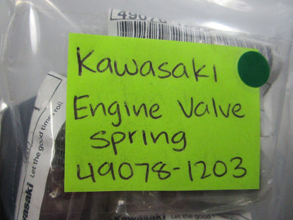 NEW OEM 49078-1203 Kawasaki Engine Valve Spring 0810