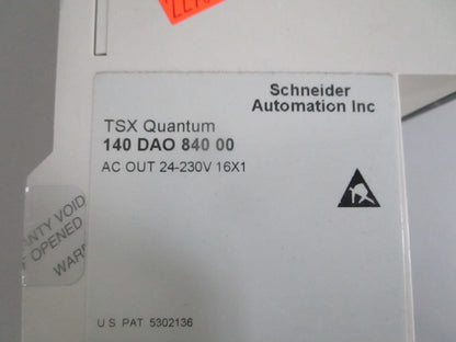 Schneider 140DAO84000 Modicon Quantum Discrete Output Module NEW OEM 0820