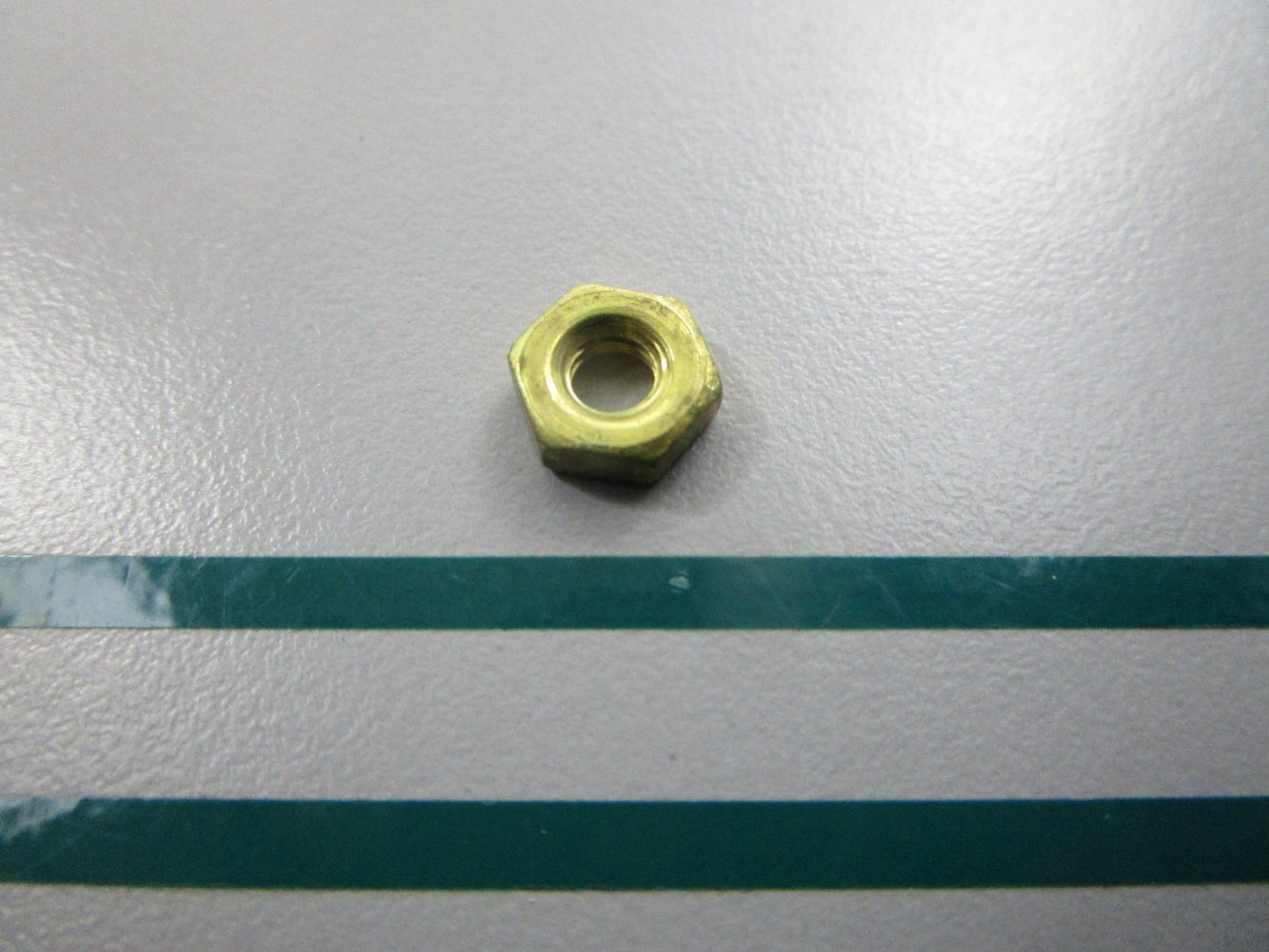 NEW OEM 125410 0125410 OMC Johnson Evinrude Nut 0810