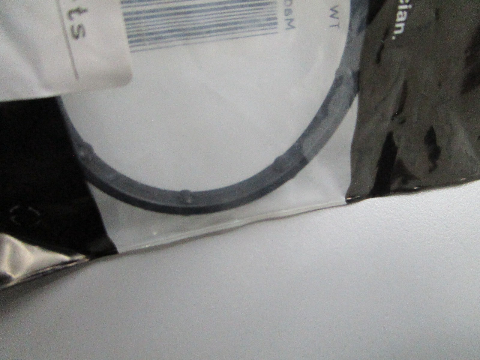 *NEW OEM* 0810 Triumph Intake Seal T1241996