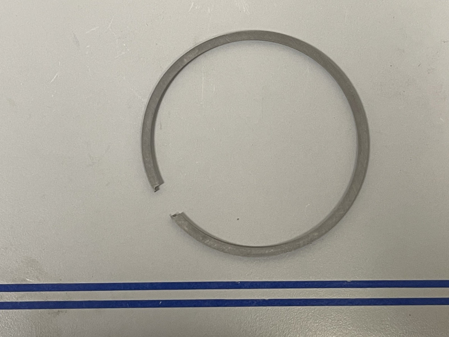 *NEW OEM* 0670 (LOT OF 2) Mercury Quicksilver 2 Piston Ring Set 39-818129A2