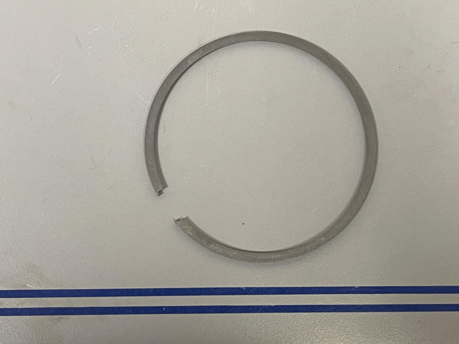 *NEW OEM* 0670 (LOT OF 2) Mercury Quicksilver 2 Piston Ring Set 39-818129A2
