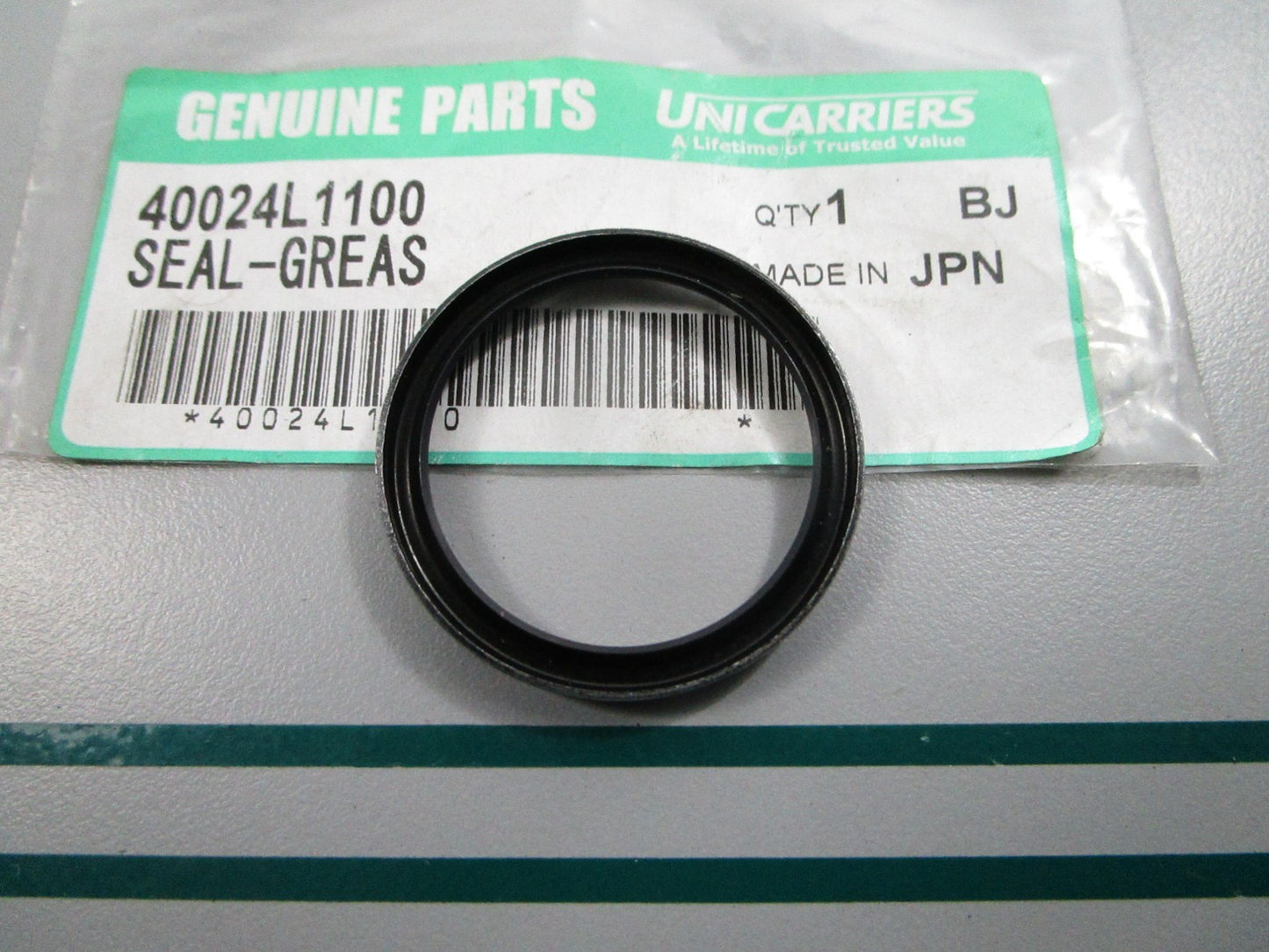 NEW OEM 40024L1100 Mitsubishi Unicarriers Grease Seal 0810