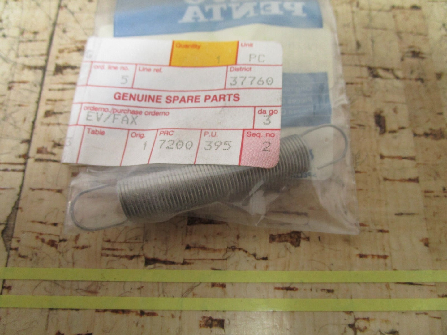 *NEW OEM* 0810 Volvo Penta Spring 304274