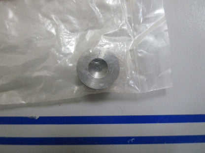 *NEW OEM* 0810 Suzuki Valve 48534-87D00