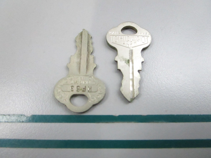 NEW OEM (LOT OF 2) 501568 0501568 OMC Johnson Evinrude KF53 Ignition Key 0810