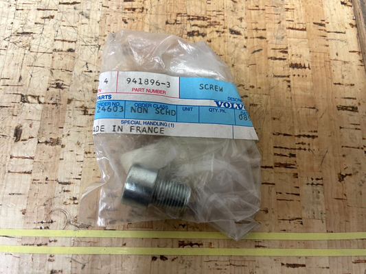 *NEW OEM* 0810 Volvo Penta Screw 941896