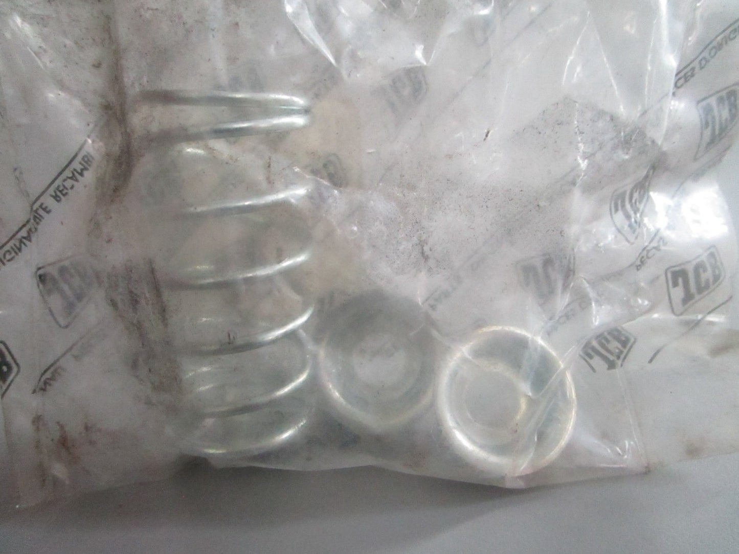 NEW OEM 25/991706 JCB Spring Kit 0820