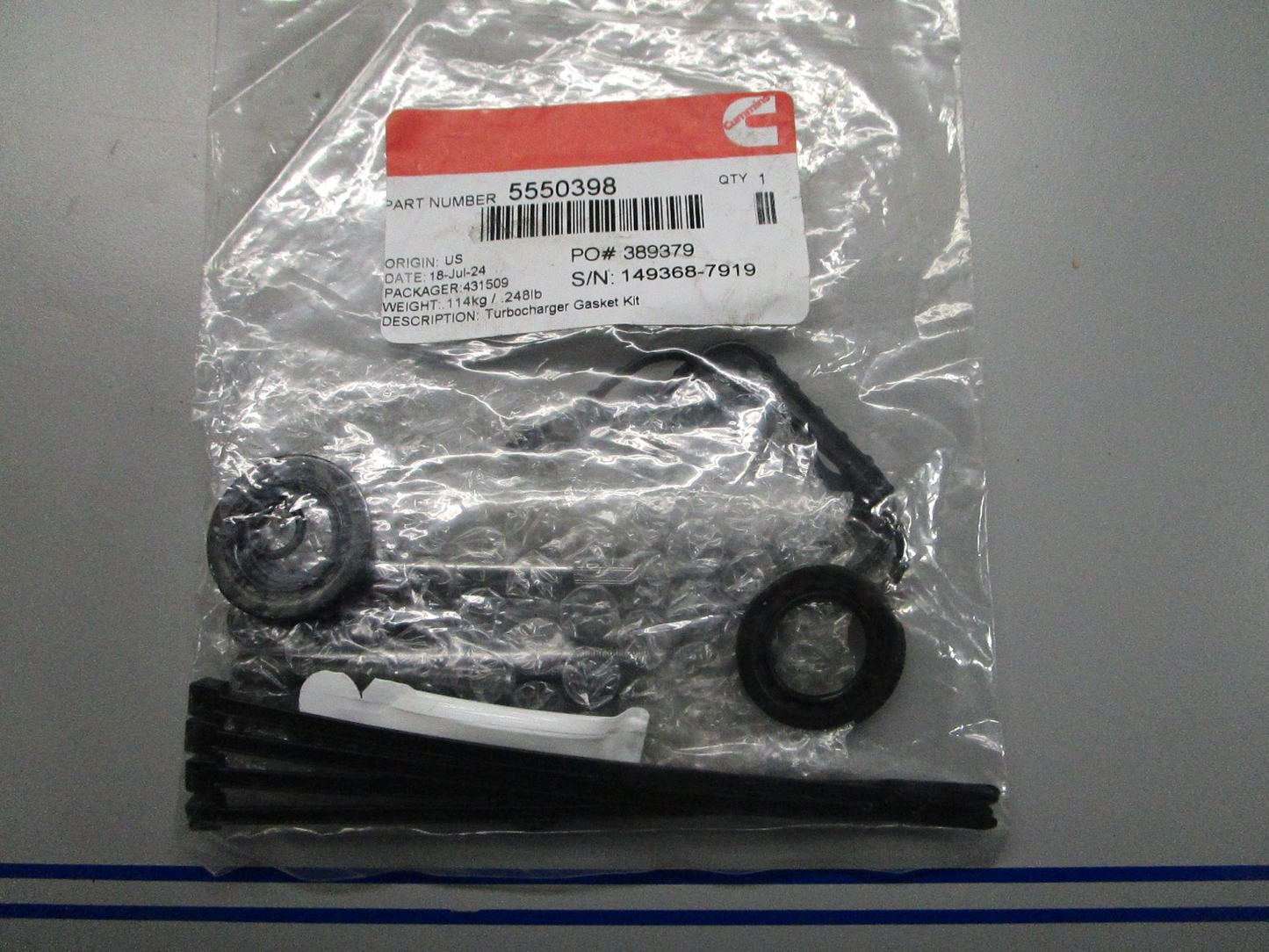 *NEW OEM* 0810 Cummins Turbocharger Gasket Kit 5550398