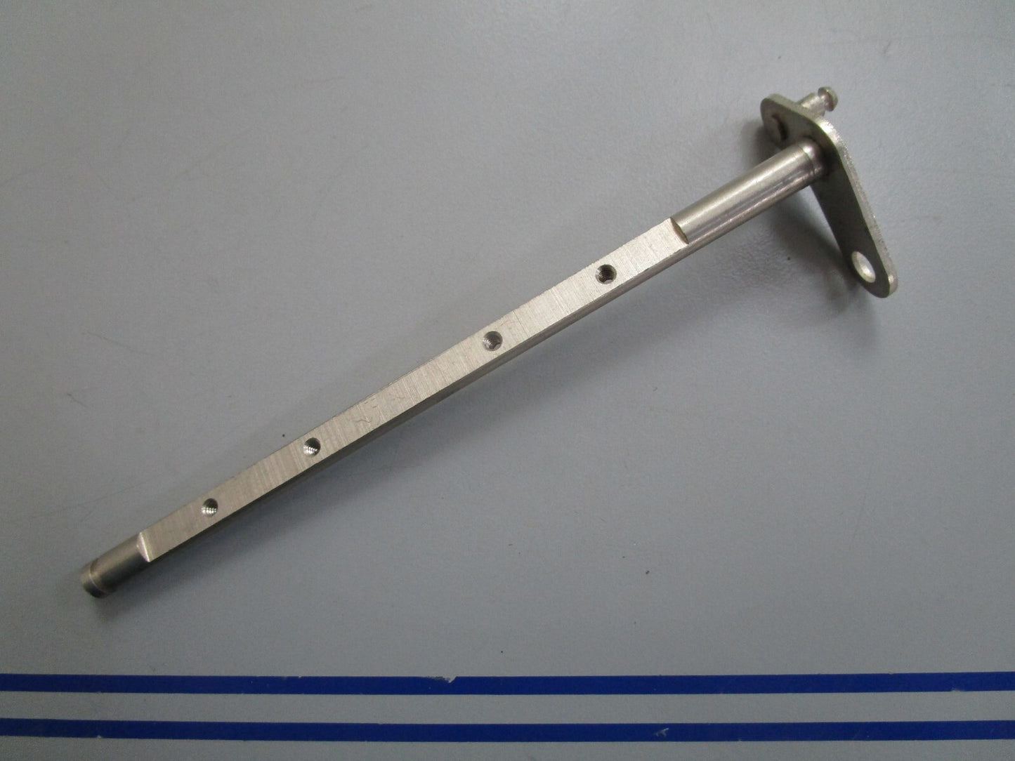 *NEW OEM* 0820 OMC Johnson Evinrude Chole Shaft 387838 0387838