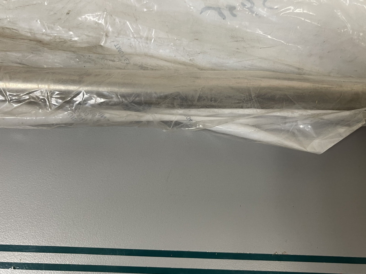 NEW 18-2152 Replaces: 17-45735 Sierra Pivot Pin Shaft 0670