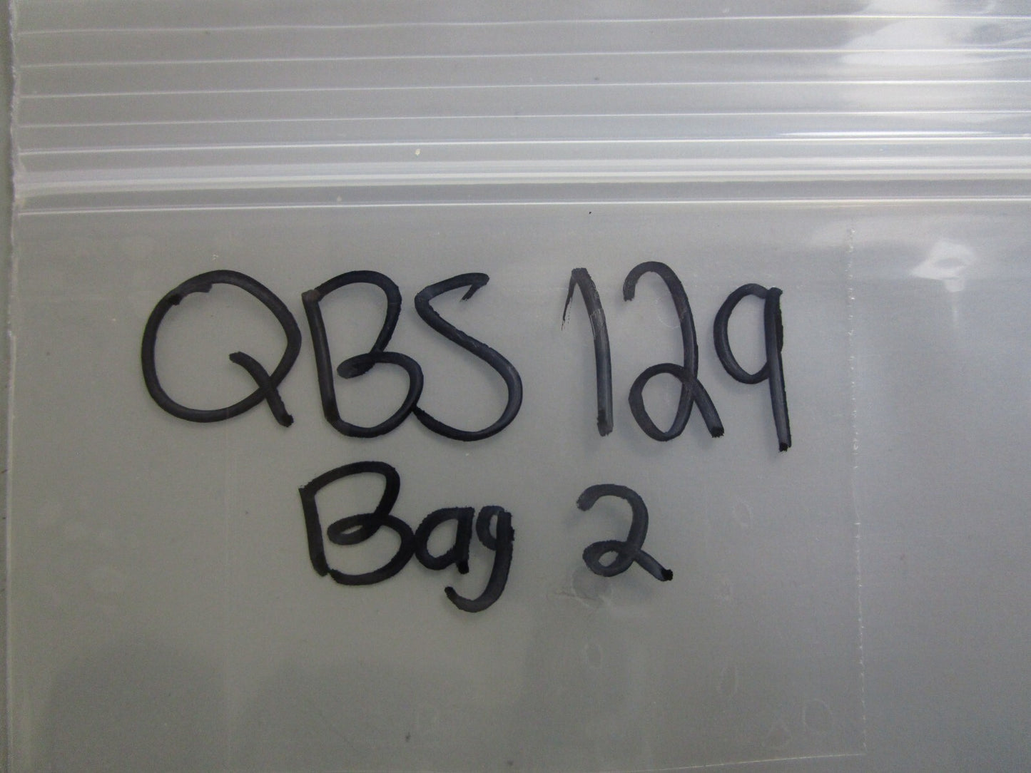 *NEW OEM* 0810 Volvo Penta Valve Guide 419653