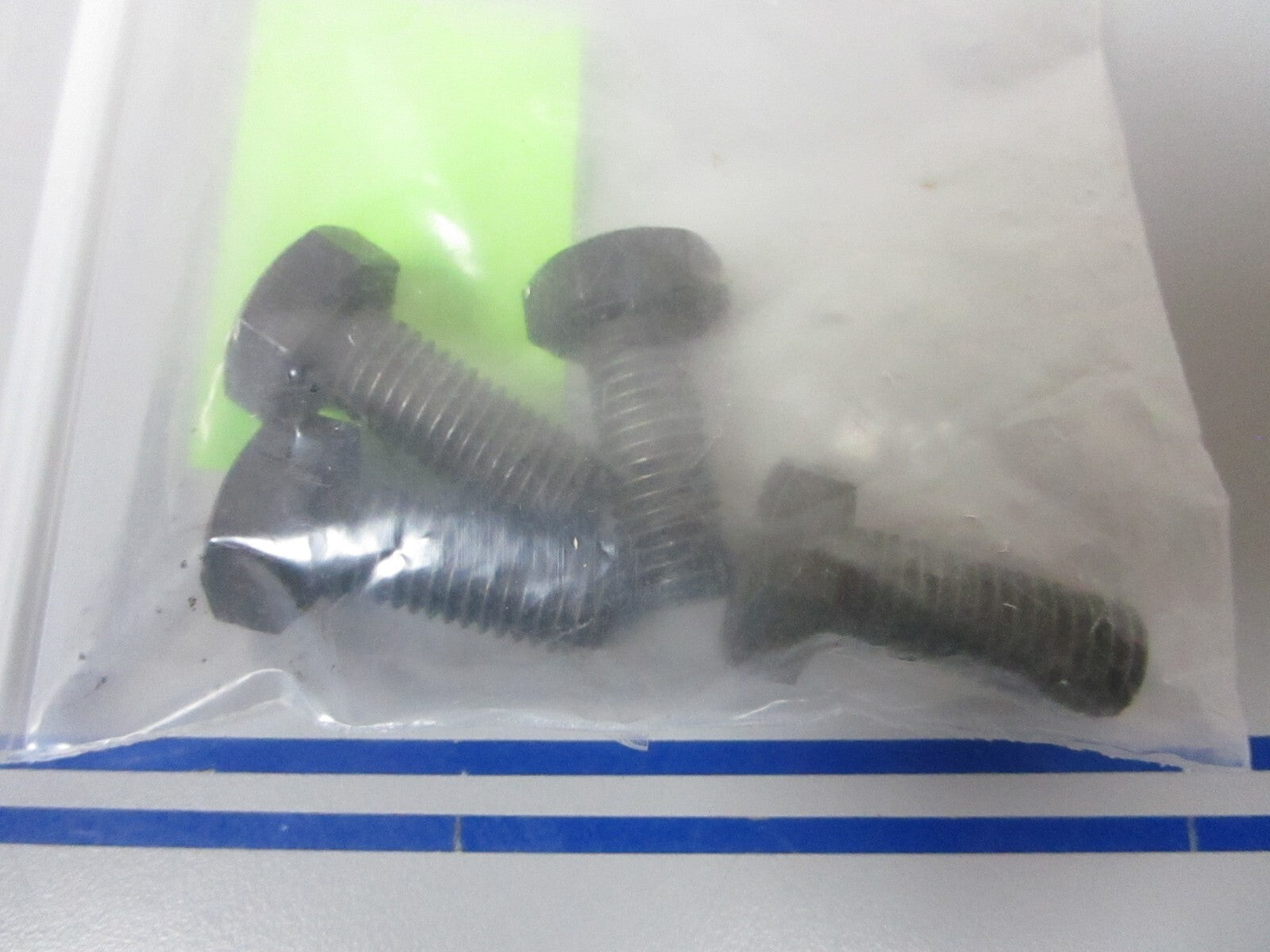 *NEW OEM* (LOT OF 4) 0810 Volvo Penta Hexagon Screw 946379