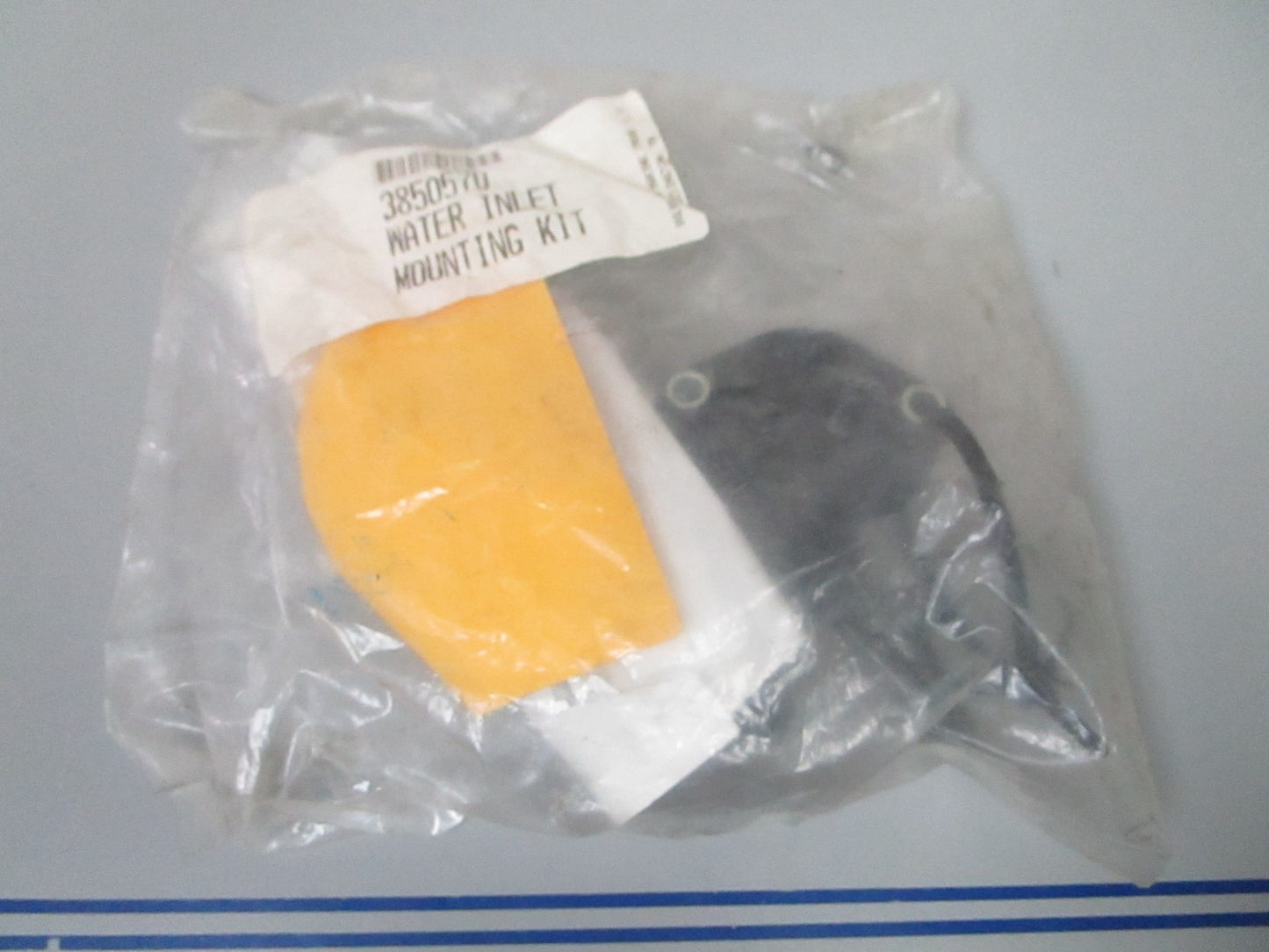*NEW OEM* 0720 Volvo Penta Water Inlet Mounting Kit 3850570