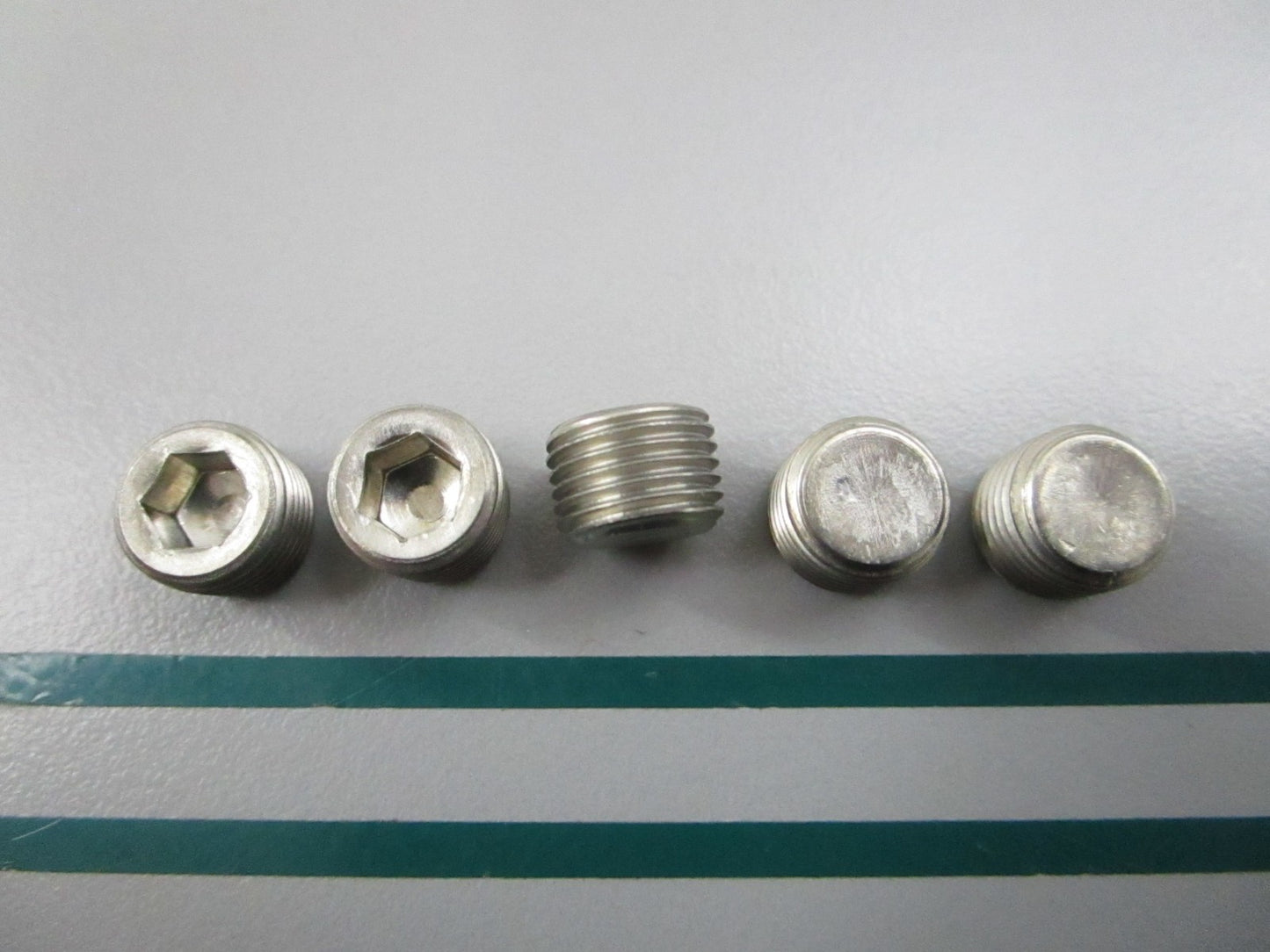 NEW OEM (LOT OF 5) 688-43826-00-00 Yamaha Taper Screw Plug 0810