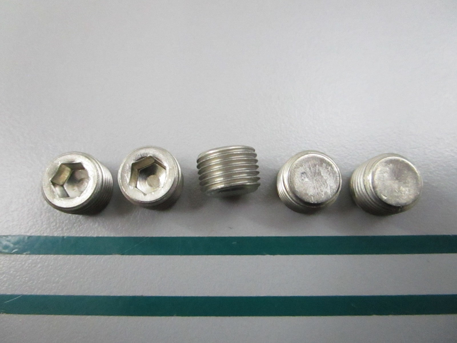 NEW OEM (LOT OF 5) 688-43826-00-00 Yamaha Taper Screw Plug 0810