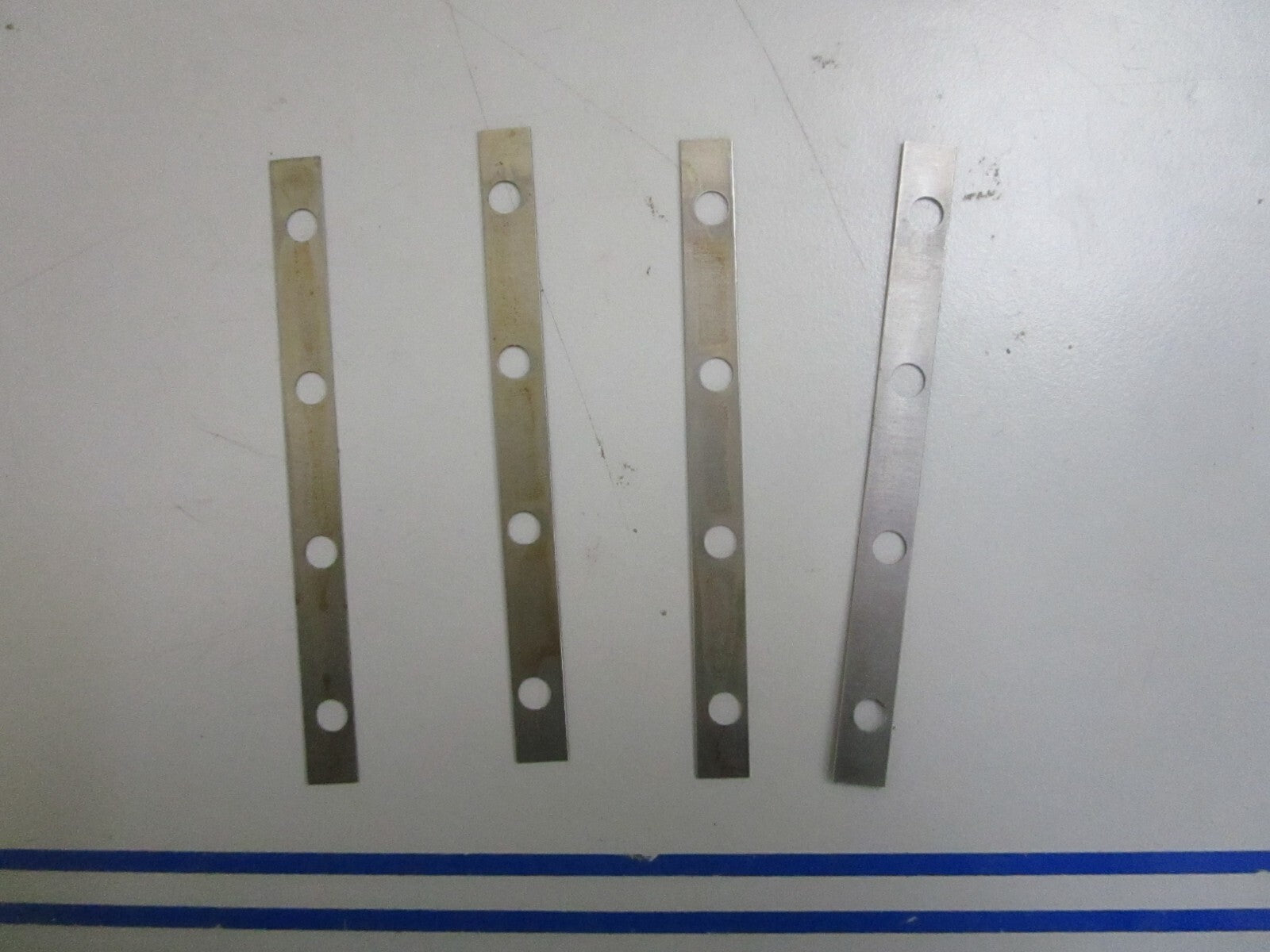 *NEW OEM* (LOT OF 4) 0810 OMC Johnson Evinrude Shim 323412 0323412