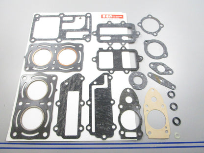 NEW OEM 11400-98890 Suzuki Gasket Set 0810