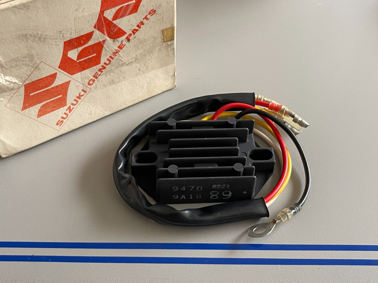 *NEW OEM* 0720 Suzuki 55 65 75 85 hp Rectifier Regulator 32800-94700