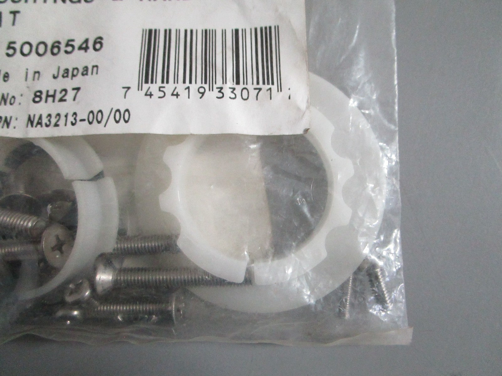 NEW OEM 5006546 OMC Johnson Evinrude Bushing & Hardware Kit 0820