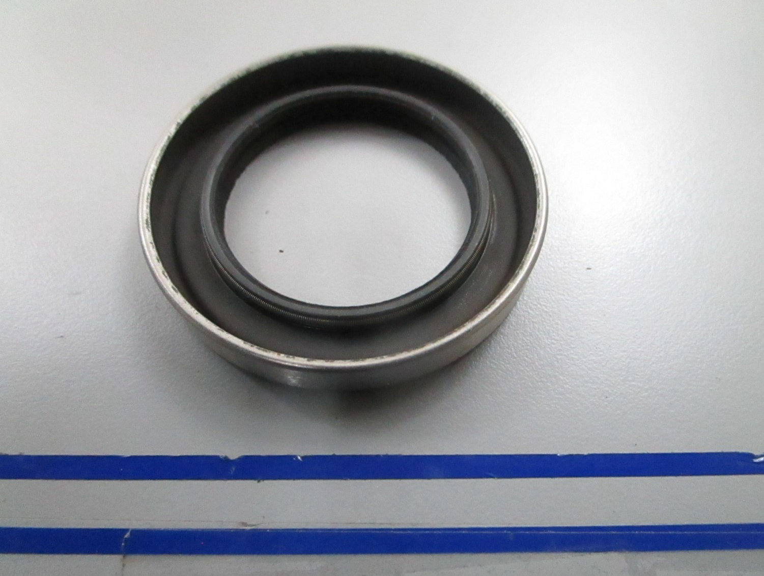*NEW OEM* 0810 Mercury Quicksilver Seal 26-821092