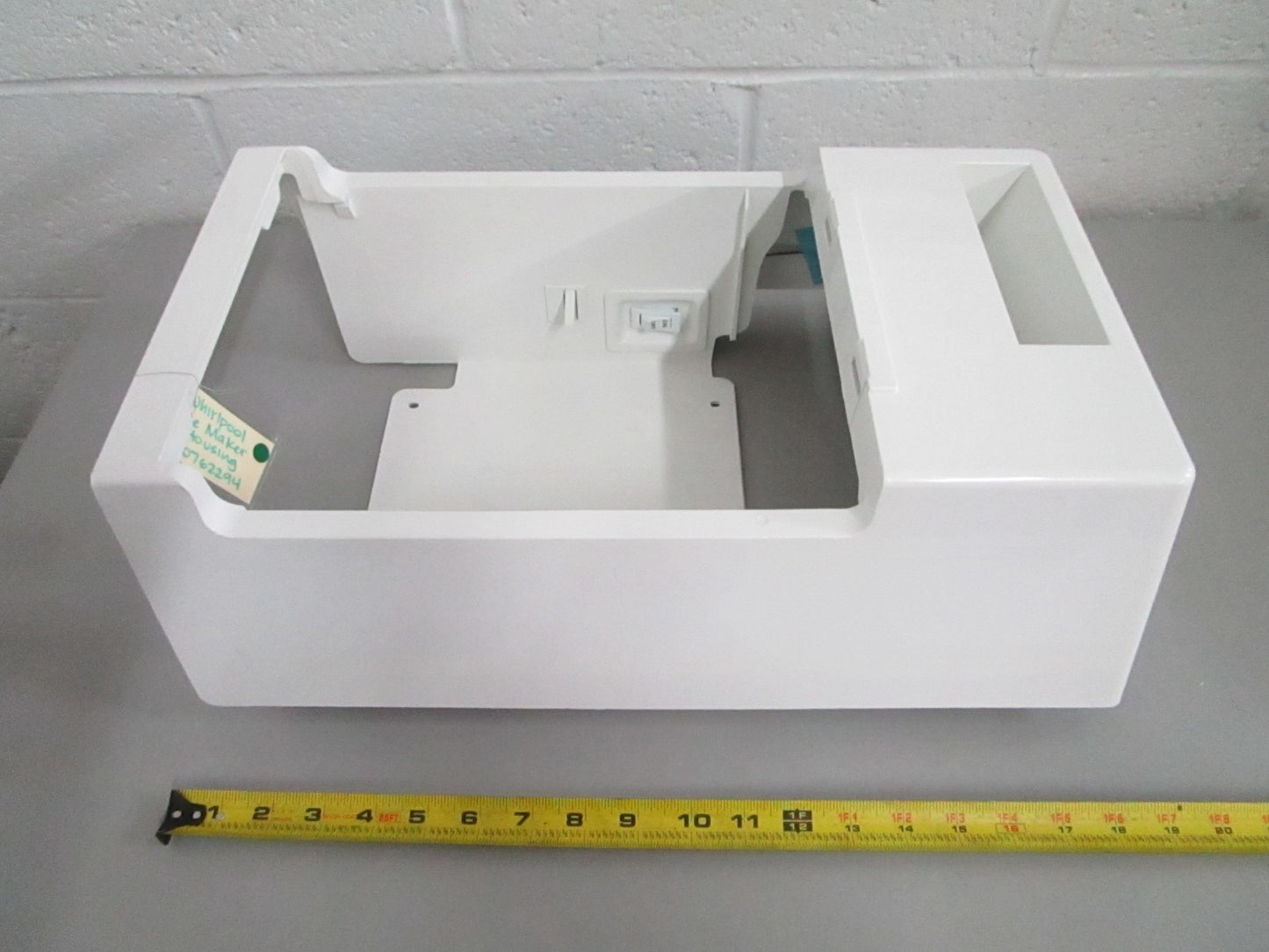 Whirlpool NEW OEM Refrigerator Ice Maker Housing W10762294 NOS Genuine 0820
