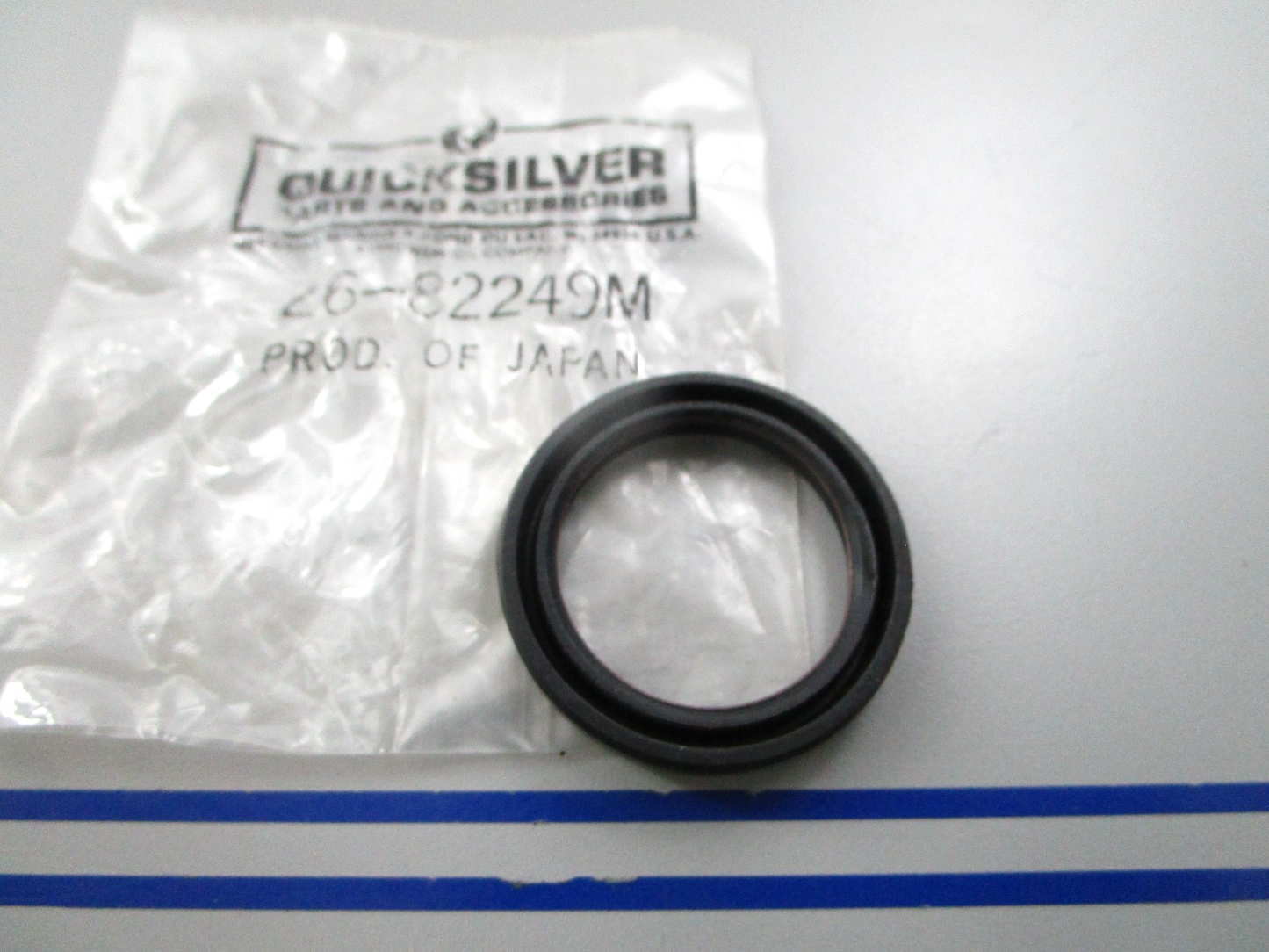 NEW OEM Mercury Quicksilver 26-82249M Oil Seal 0810