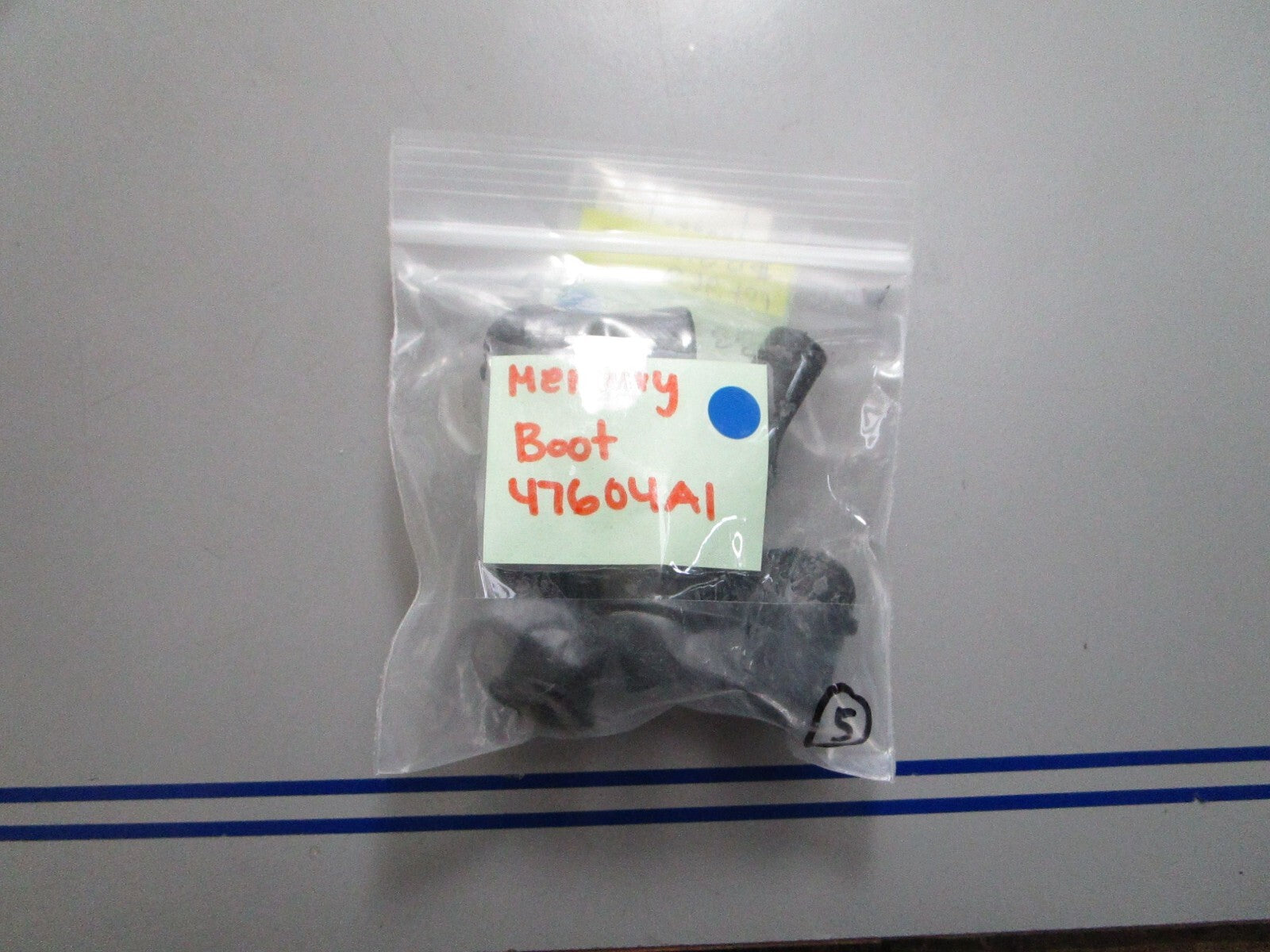 *NEW OEM* 0770 Mercury Quicksilver Boot 47604A1
