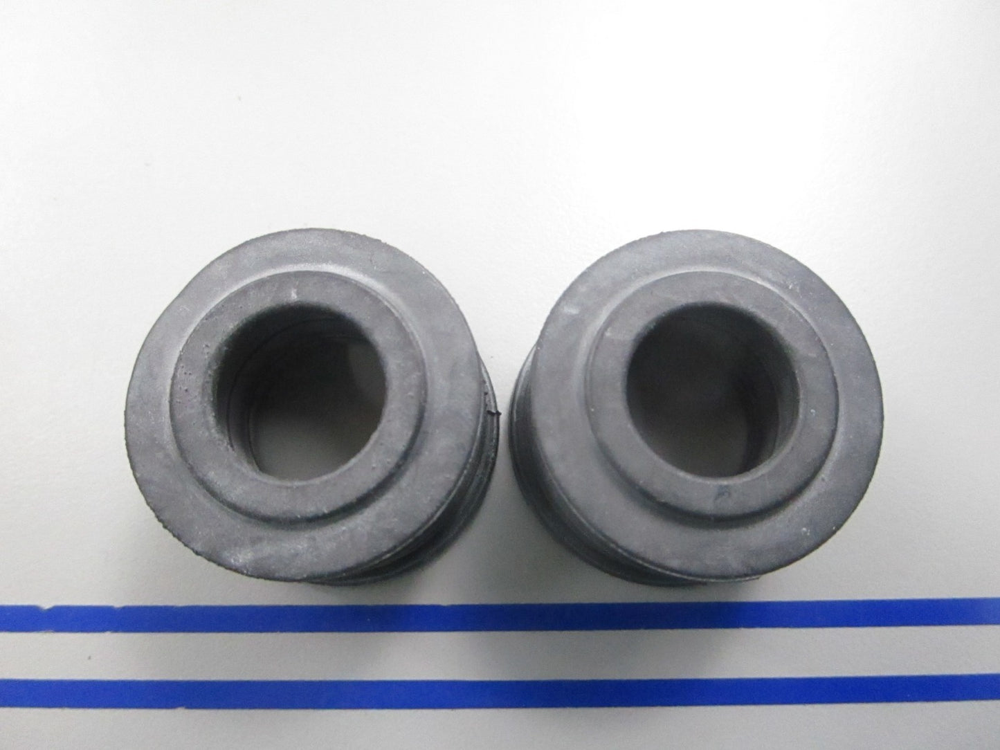 NEW OEM (LOT OF 2) 8M0001457 Mercury Quicksilver Seal 0810