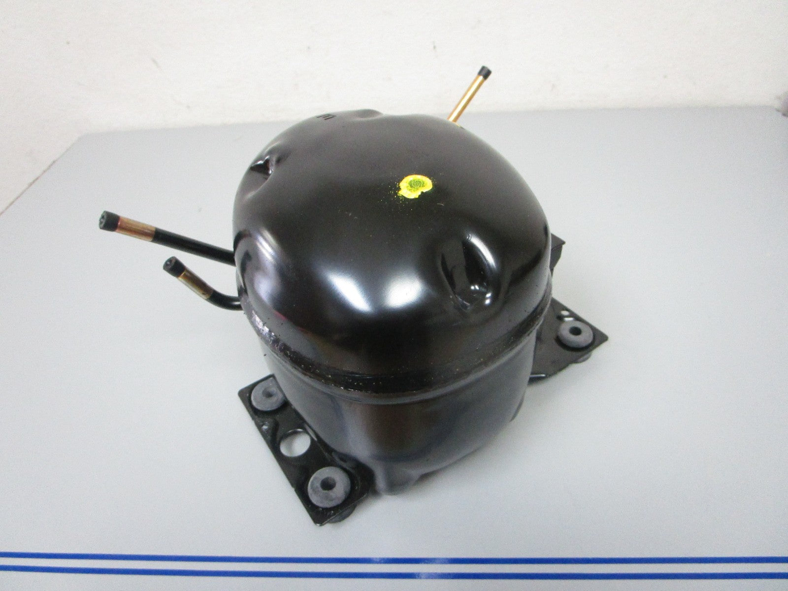 *NEW OEM* 0720 Electrolux Compressor Assembly 5304534452