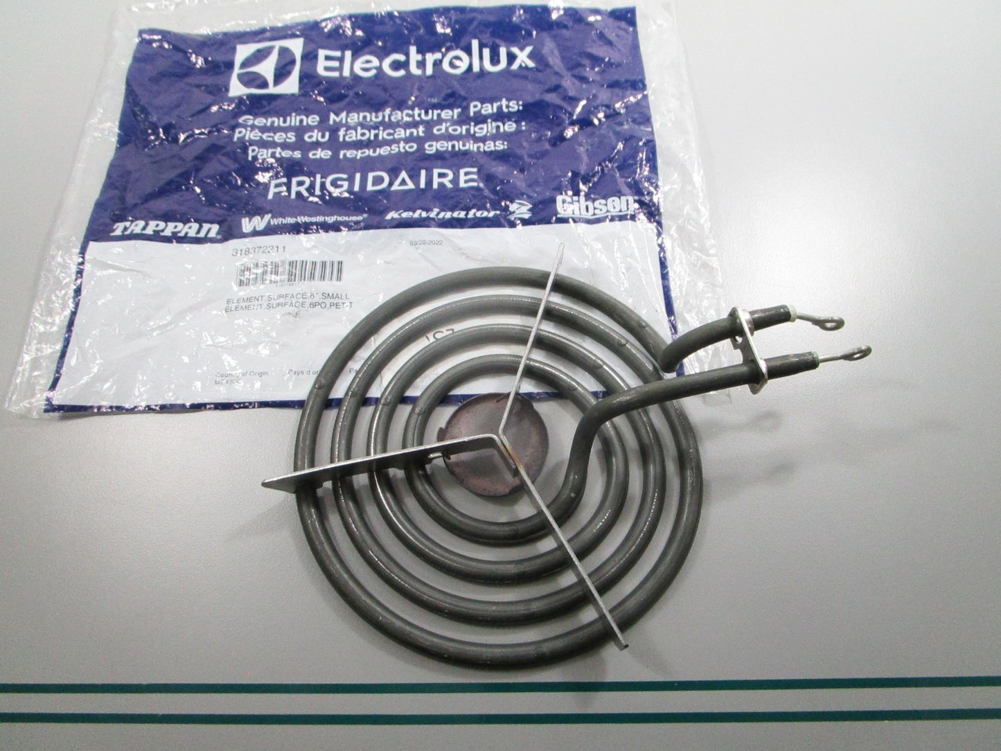 NEW OEM 318372211 Whirlpool 6" Surface Element 0810