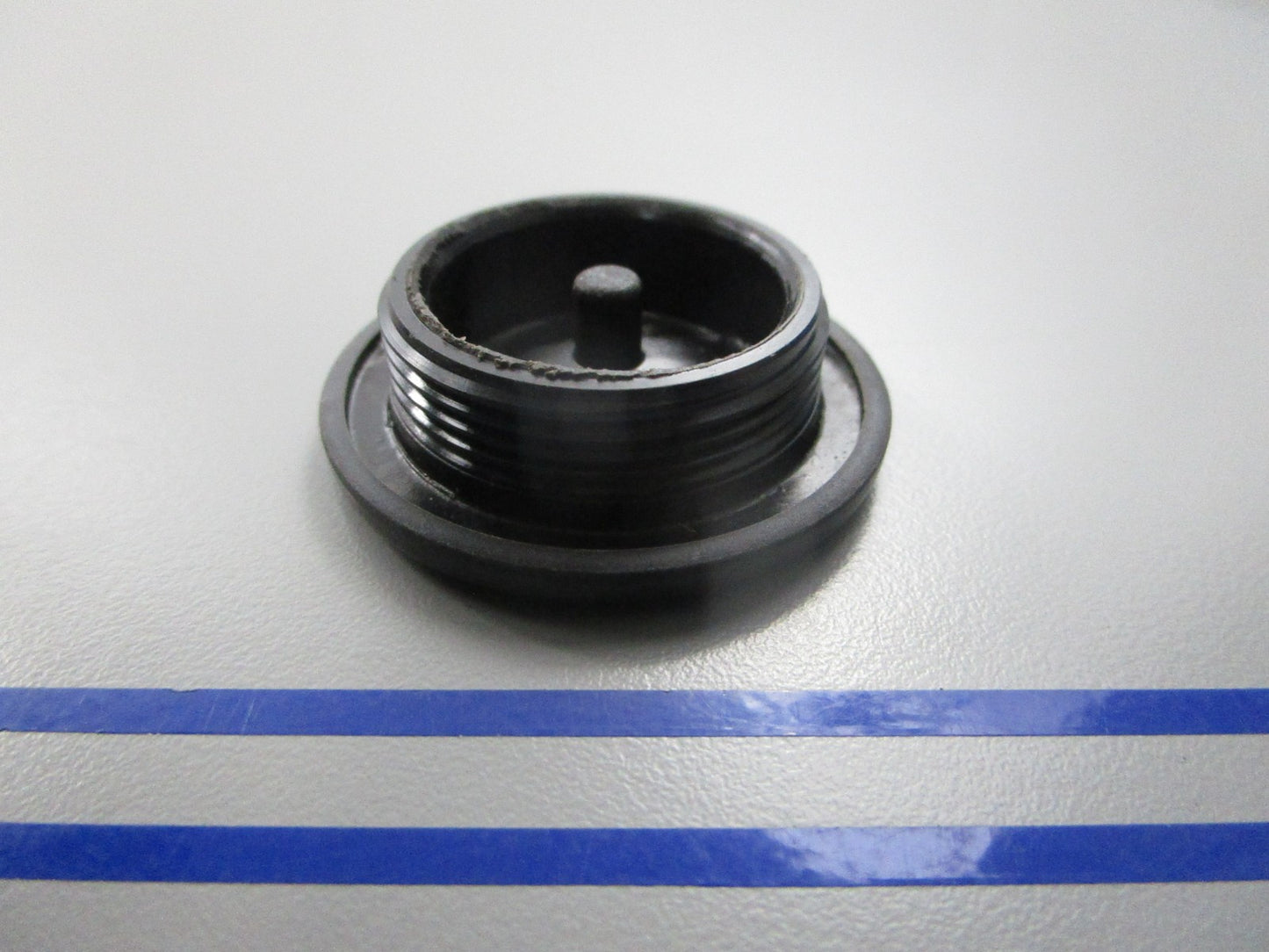 NEW OEM 90340-32080-00 Yamaha Plug 0810