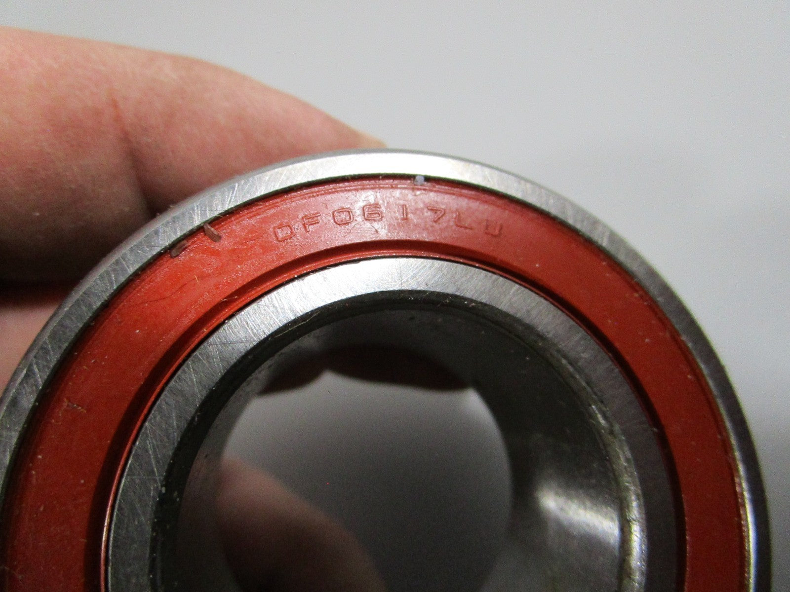 NEW OEM YP-20 C9AZ-2990-A Ford MotorCraft Bearing 0810