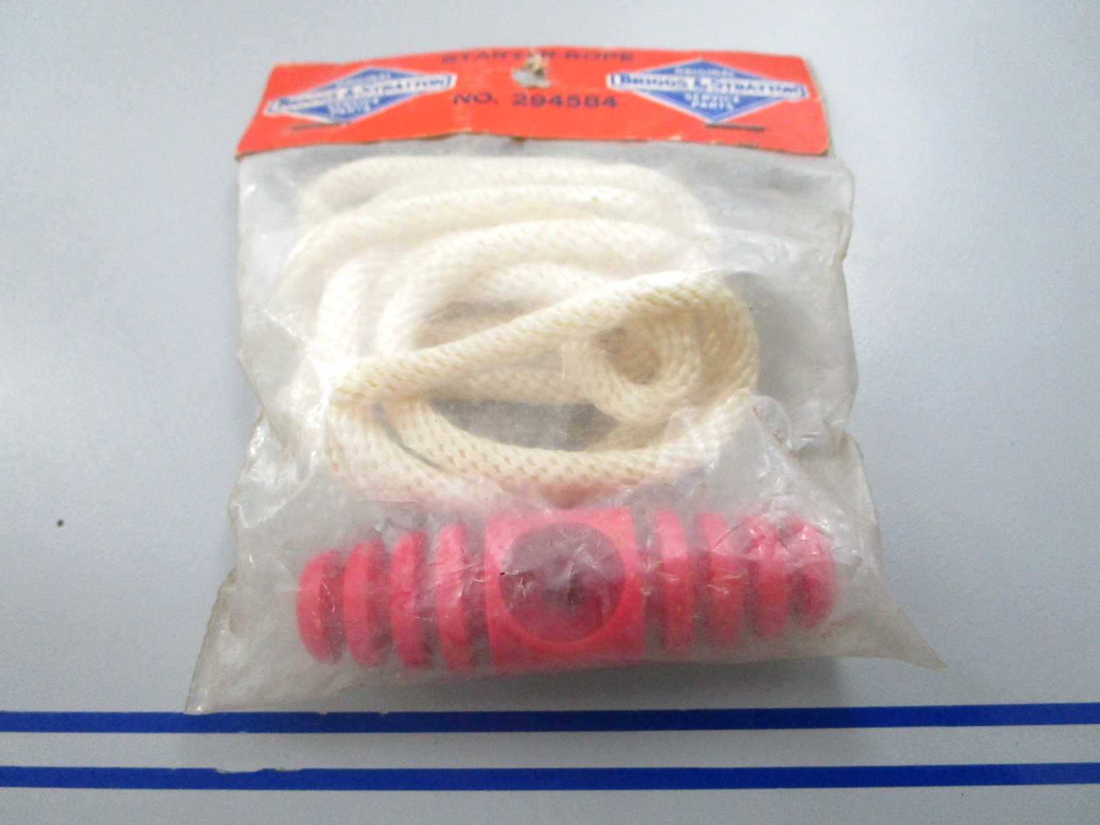 NEW OEM Briggs & Stratton 294584 Starter Rope 0810