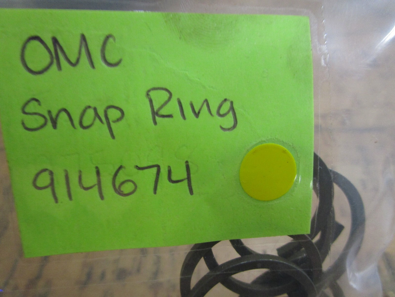 *NEW OEM* (LOT OF 2) 0810 OMC Johnson Evinrude Snap Ring 914674 0914674