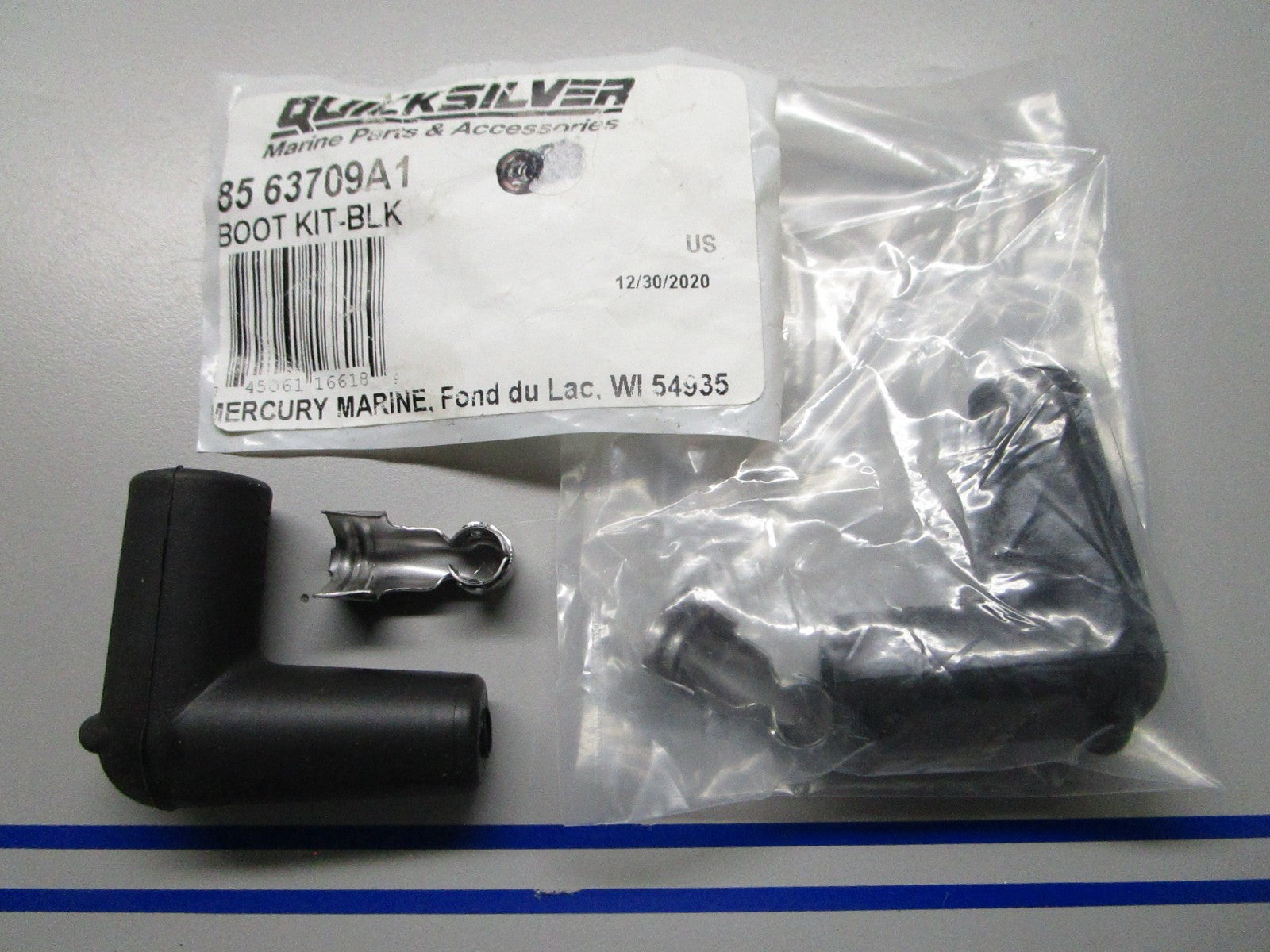 *NEW OEM* (LOT OF 2) 0810 Mercury Quicksilver Boot 85-63709A1