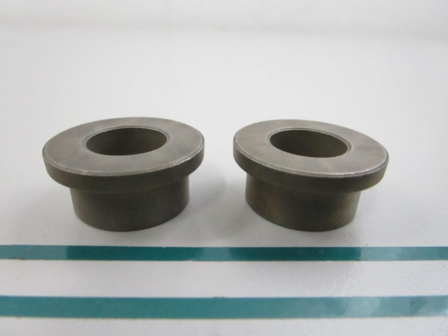NEW OEM (LOT OF 2) M71076 John Deere Bushing 0810