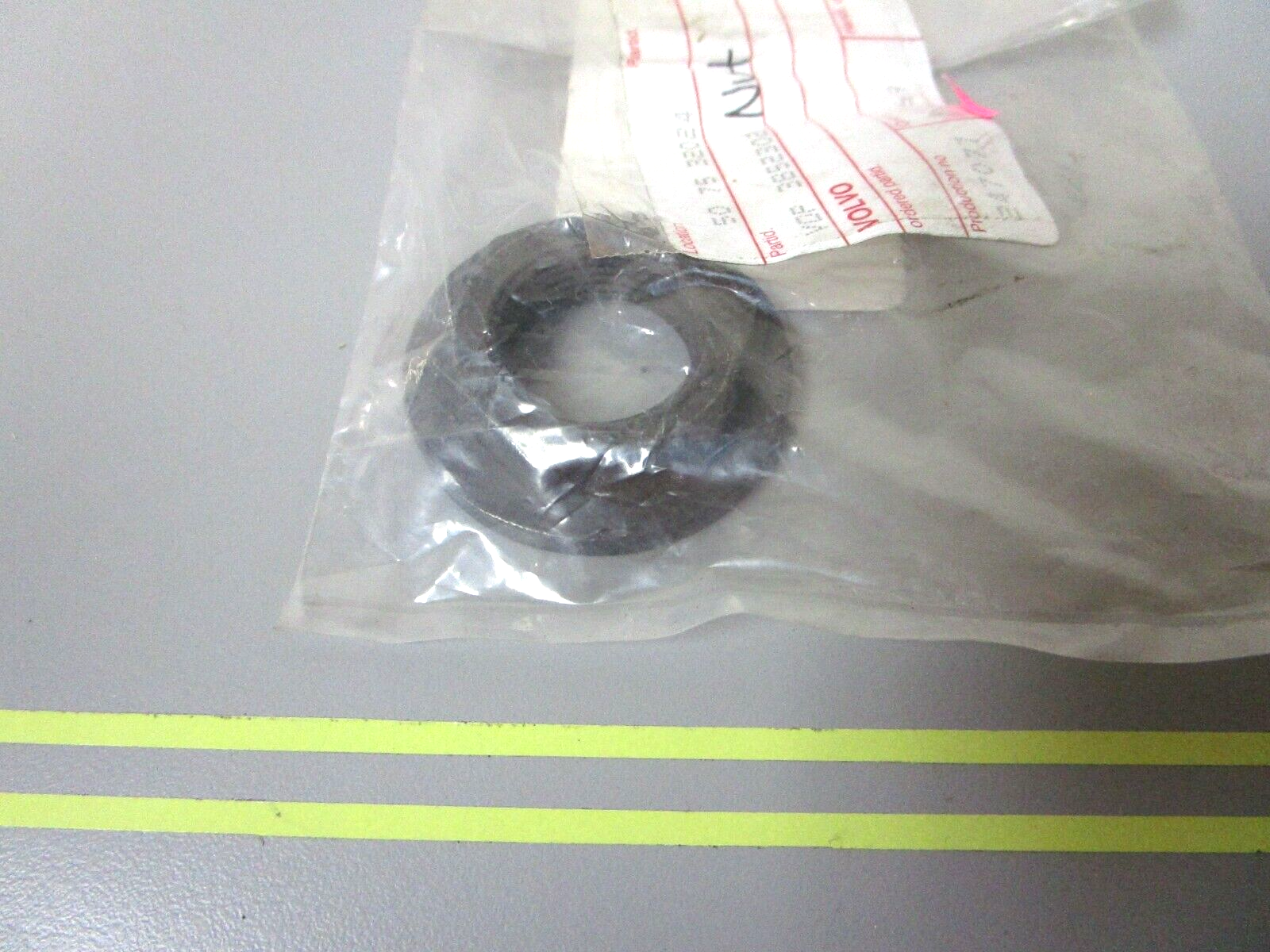 *NEW OEM* 0750 Volvo Penta NUT 3852302