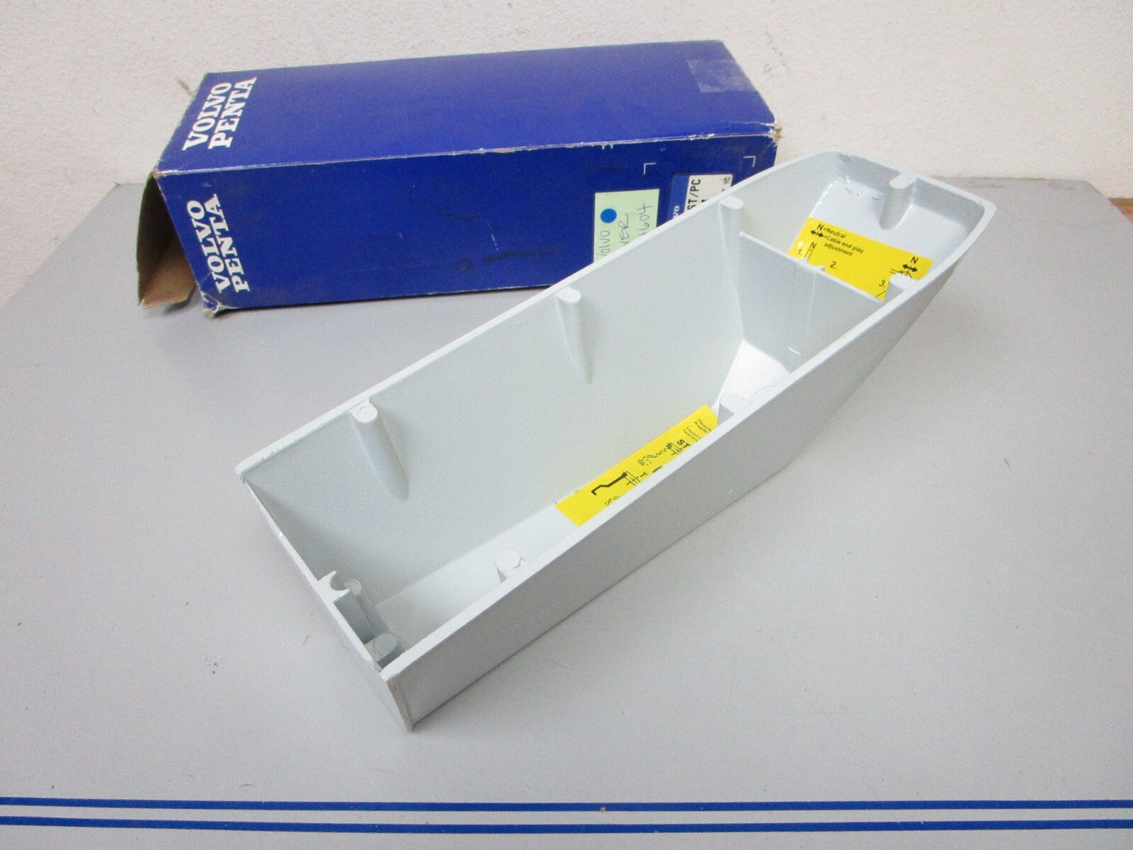 *NEW OEM* 0720 Volvo Penta Cover 854604