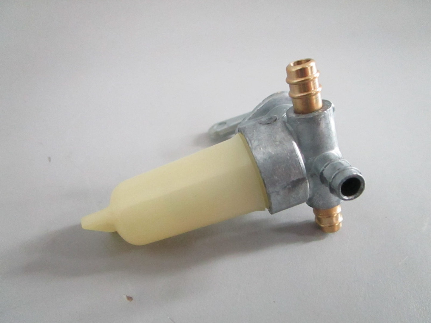 NEW OEM 44300-90010 Suzuki Fuel Cock Assy 0820