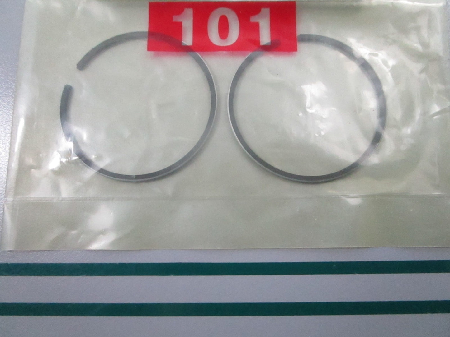 NEW OEM 3XY-E1601-00-00 Yamaha 2 Piston Ring Set 0810