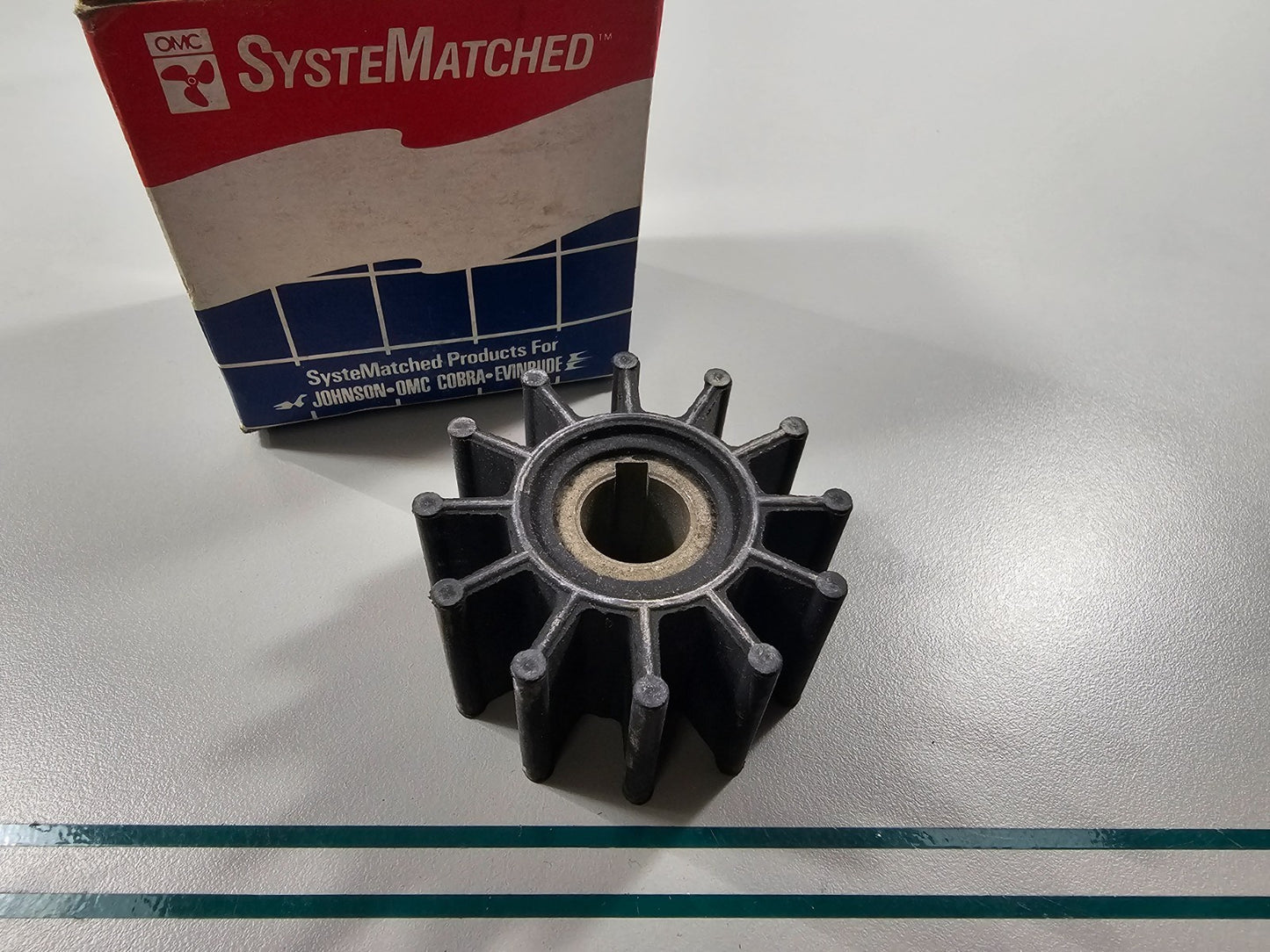 NEW OEM 3854286 OMC Johnson Evinrude Impeller 0810