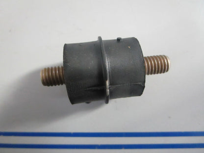 NEW OEM F307962 Mercury Quicksilver Shock Mount 0820